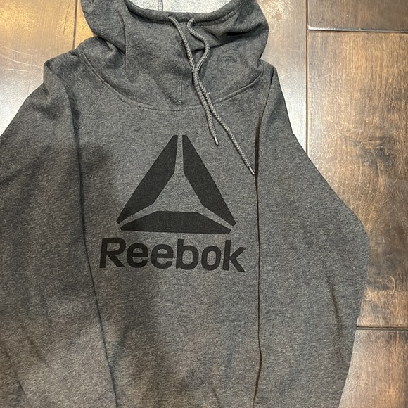 Reebok Small Hoody - Picture 2 of 2